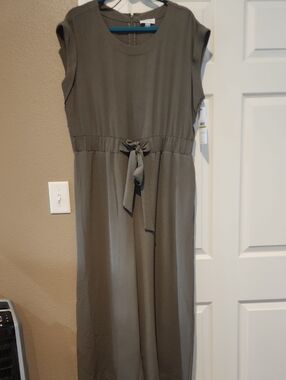 Calvin KLEIN Olive Sleeveless Tie-Waist Romper (NWT)